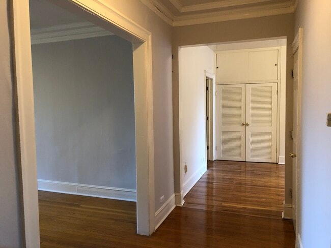 Building Photo - 1134 W Pratt Blvd