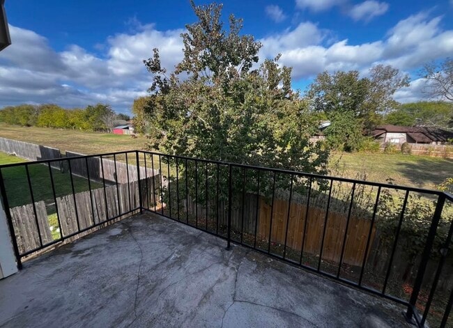 Building Photo - 12118 W Bellfort Ave