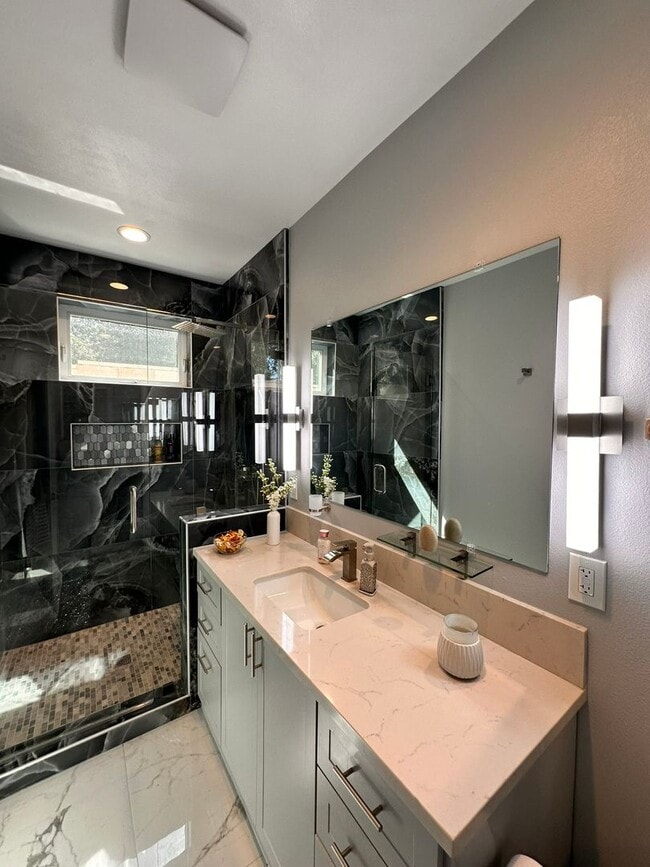 Building Photo - Modern ADU - Riverside, CA 92506