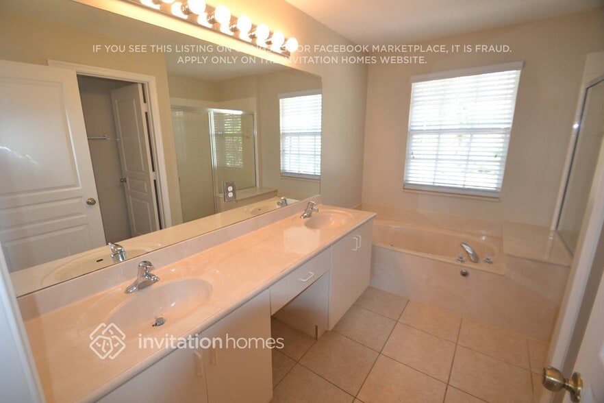 Building Photo - 5436 Sealine Blvd