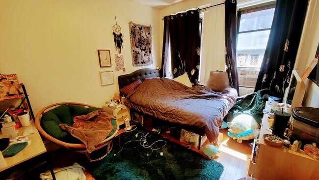 Building Photo - $500 Promo expired, now NO FEE!  Perfect for I-20 students looking to save money and live near BU...