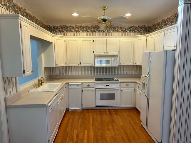 Building Photo - 110 Wimbledon Ct