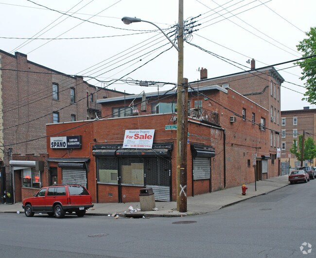 Primary Photo - 47-51 Park Hill Ave