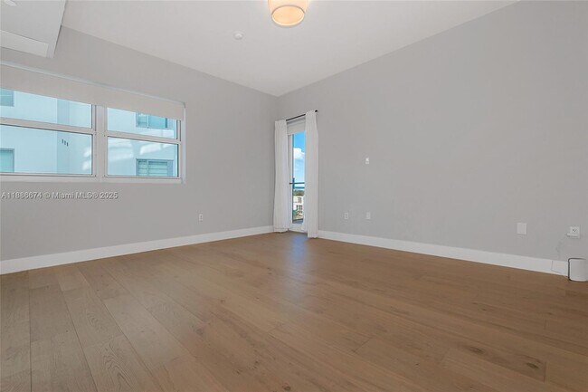 Building Photo - 6103 Aqua Ave