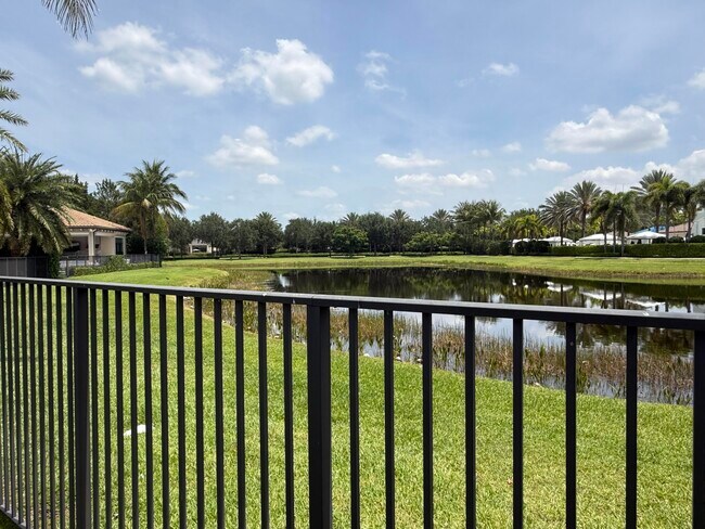 Building Photo - 16786 Crown Bridge Dr