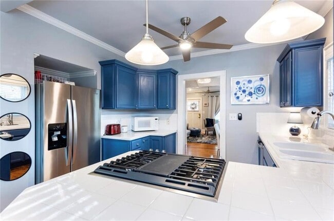 Building Photo - 1426 Clermont Ave