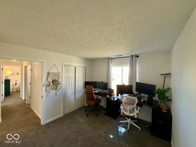 Building Photo - 620 Cembra Dr