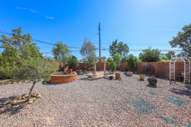 Building Photo - 7957 E 19th Pl