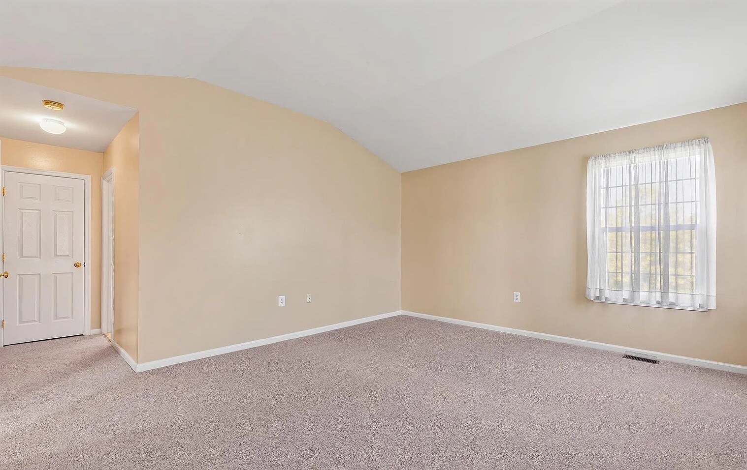 Building Photo - 387 Wheatfield Cir