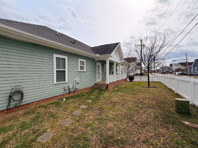 Building Photo - Charming 3-Bedroom Home in the Heart of Raleigh!