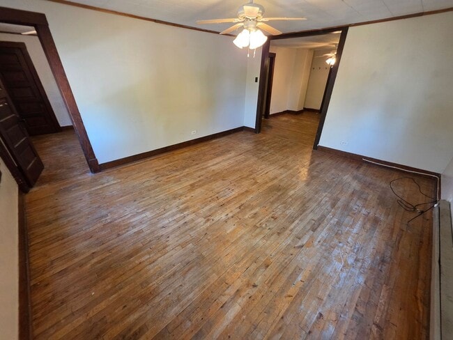 Building Photo - 703 Jones St