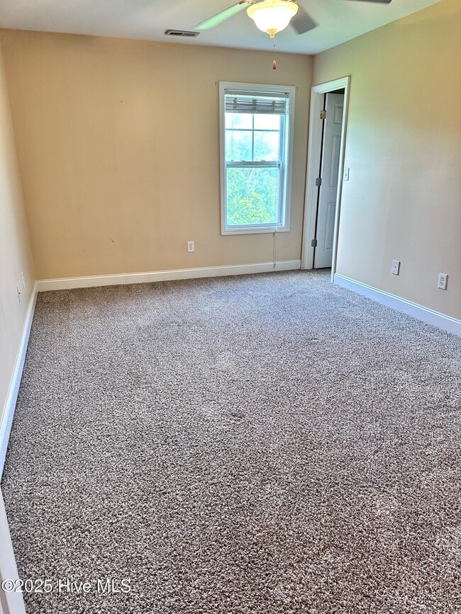 Building Photo - 103 Murifield Dr