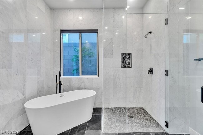 Building Photo - 11837 Grassy Pln Ave