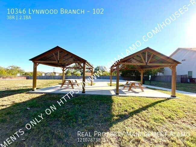 Building Photo - 10346 Lynwood Branch