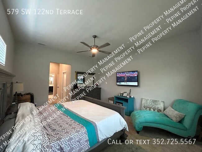 Building Photo - 579 SW 122nd Terrace