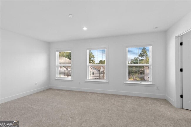 Building Photo - 3376 Macaiva Aly