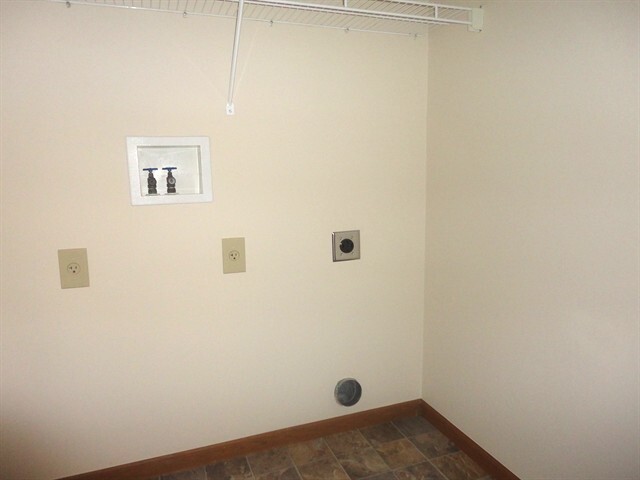 Building Photo - 4849 Dori Park Dr