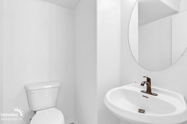 Building Photo - Stunning 3Bdm 2.5Ba Home in Prime North Phoenix Location!