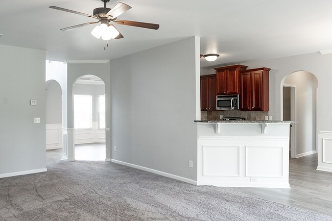 Building Photo - 2624 Leland Dr