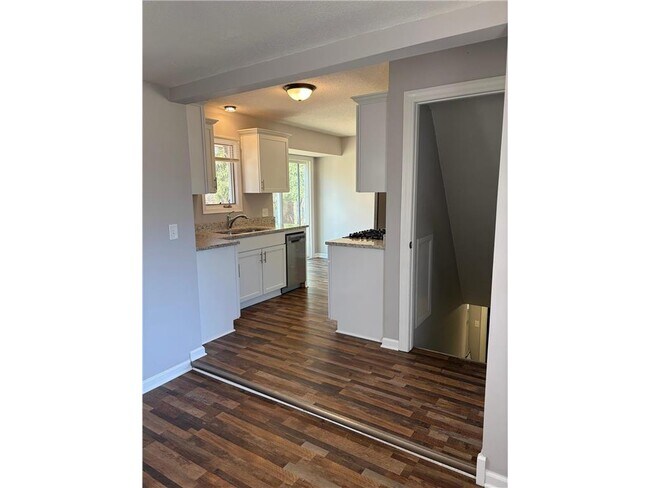 Building Photo - 8390 Able St NE