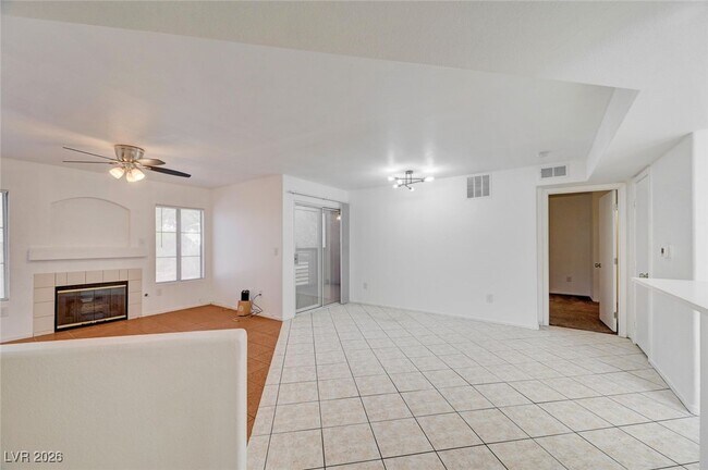 Building Photo - 4555 E Sahara Ave