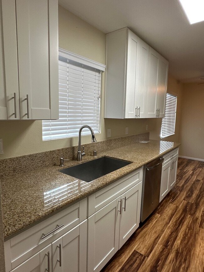 Building Photo - 7919 San Felipe St