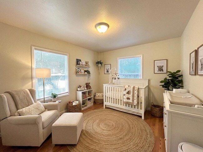 Building Photo - 3 bedroom, 2 bath Concord Home