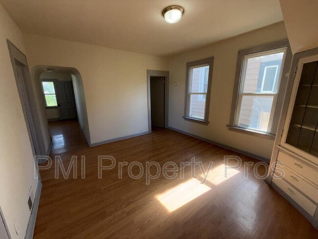 Building Photo - 3057 N Holton St
