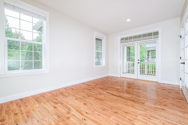 Building Photo - Beautiful Issaquah Highlands Home on Corner Lot with Greenbelt Views, Covered Porch and AC- AVAIL...