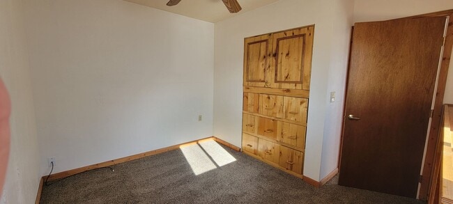 Building Photo - 720 Yarbrough St