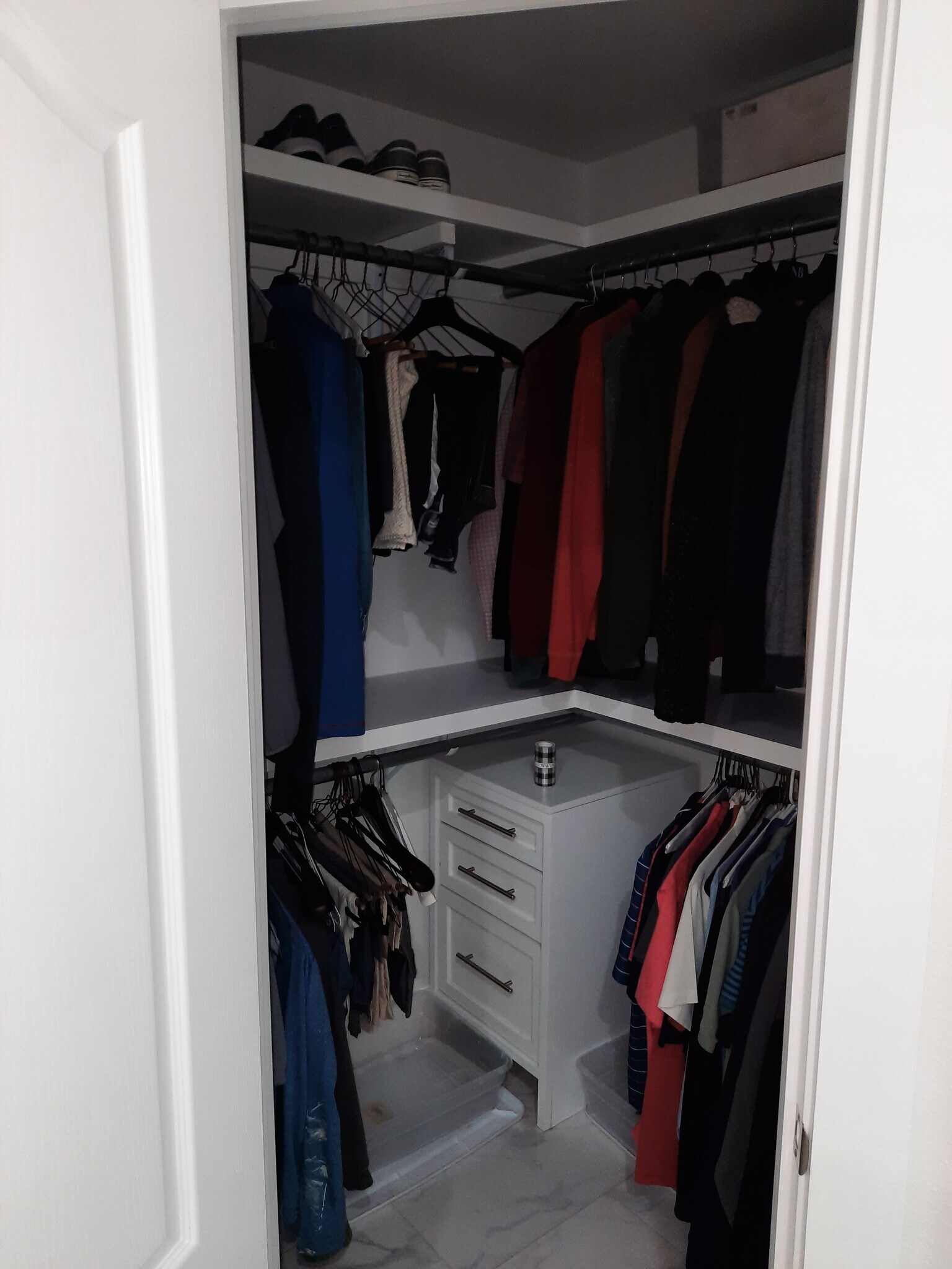 Building Photo - 1735 Woodridge Dr