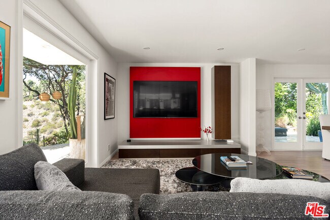 Building Photo - 8020 Zeus Dr