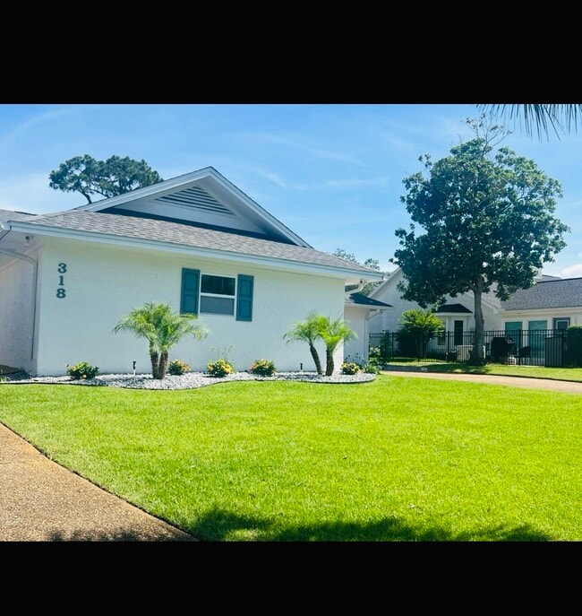 Building Photo - 318 Wahoo Rd