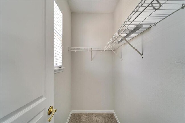 Building Photo - 5604 Skimmer Dr