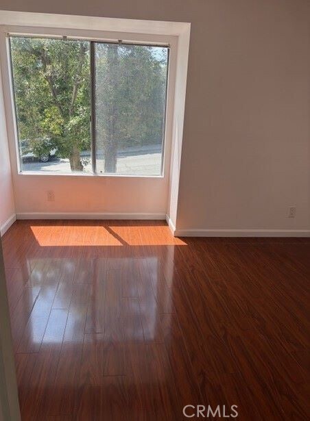 Building Photo - 5749 E Creekside Ave