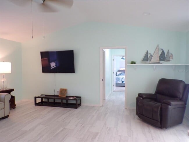 Building Photo - 15624 Hennipen Cir