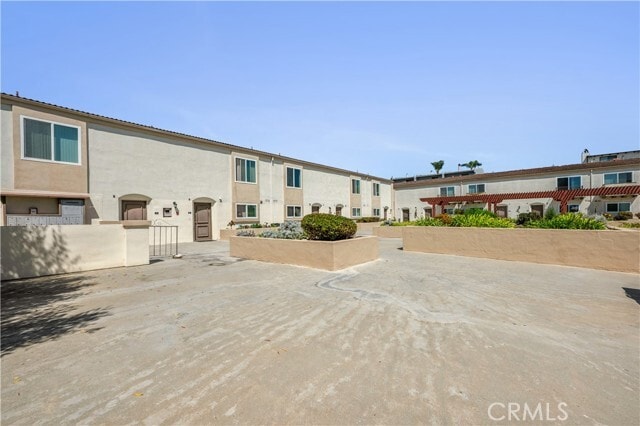 Building Photo - 120 S Francisca Ave