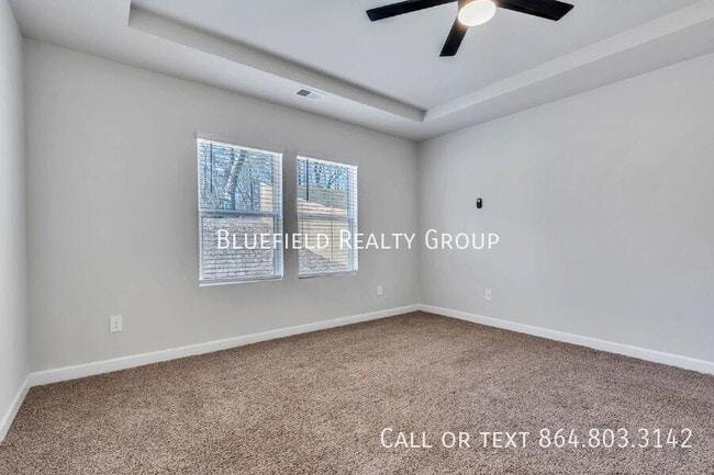 Building Photo - 442 Harben Dr