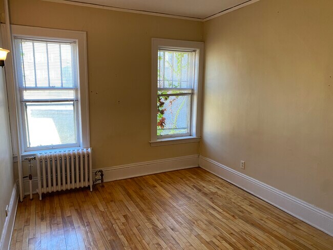 Building Photo - 2007 Aldrich Ave S