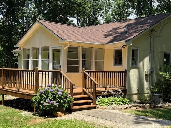 Building Photo - Welcome Home!