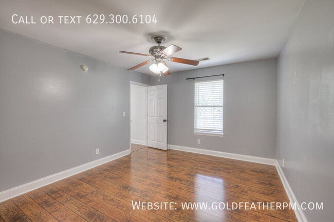Building Photo - 5888 Woodlands Ave