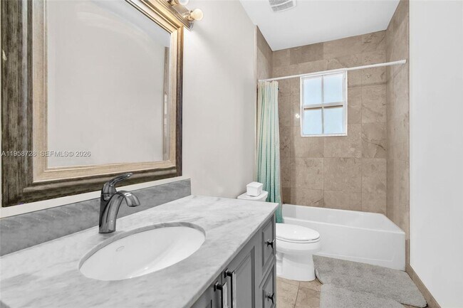 Building Photo - 545 Forest View Cir