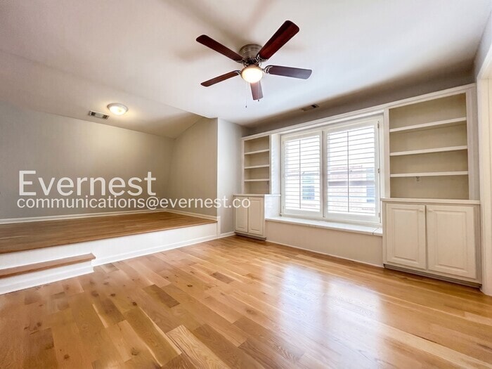 Building Photo - 4706 Woodlawn Ct