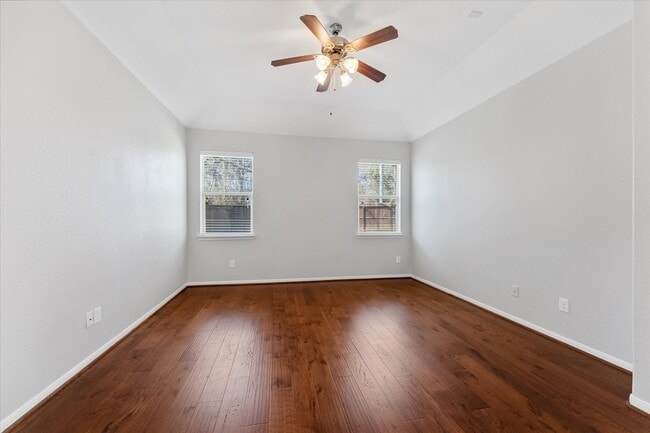 Building Photo - 146 Black Swan Pl