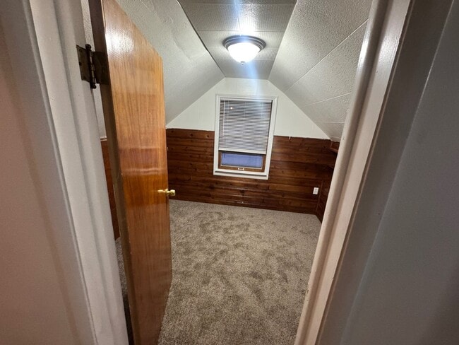 Building Photo - This Charming 3BR Single Family Home!