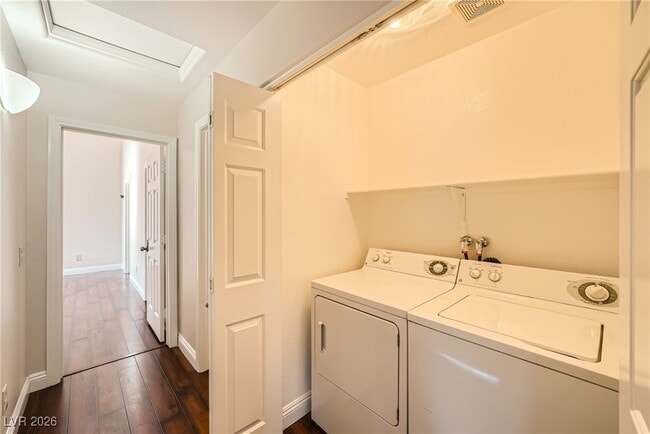 Building Photo - 2152 Quartz Cliff St