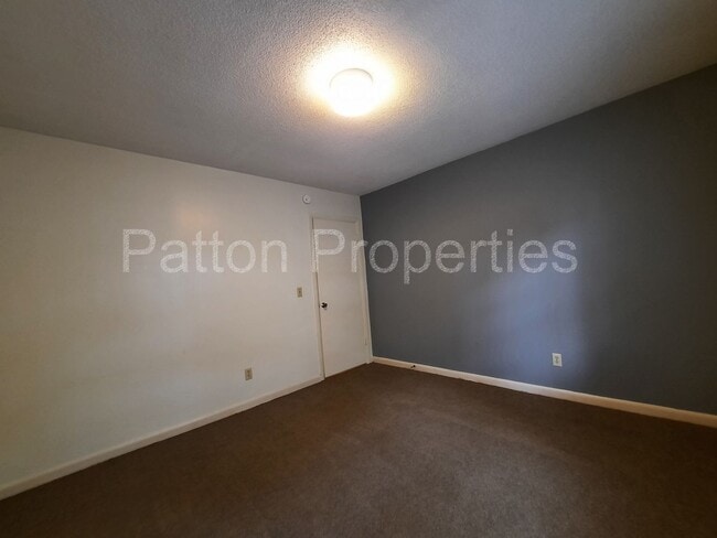 Building Photo - 307-309 Lyles Street Outside CoC - TMS004655-01-019