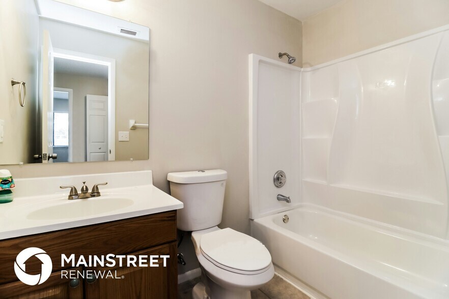 Building Photo - 1455 Montecito Ave