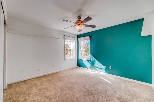 Building Photo - 227 Beaver Creek Dr