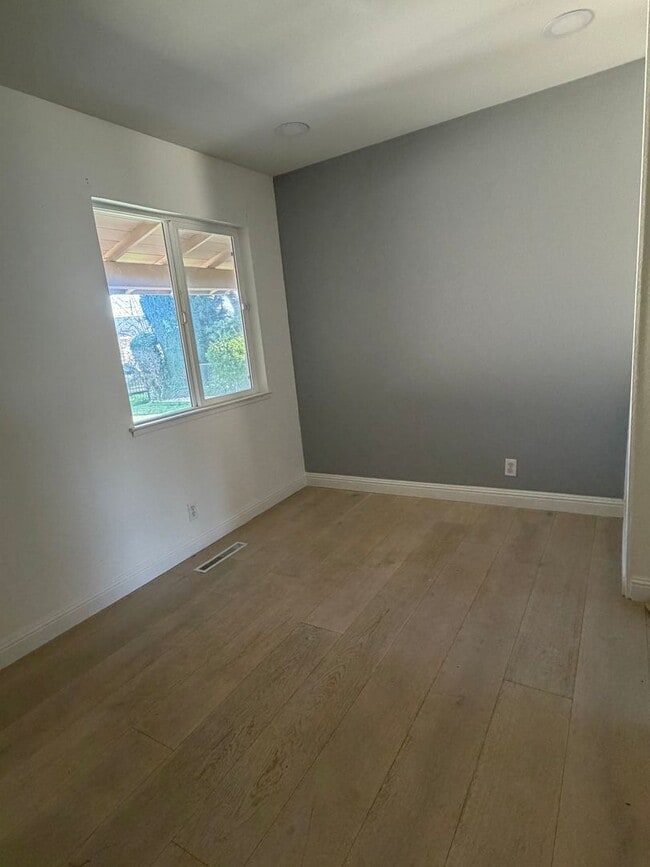 Building Photo - Beautiful Fremont Home for Rent – Prime Location